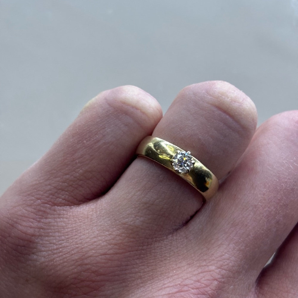14k Vintage Diamond Band Ring